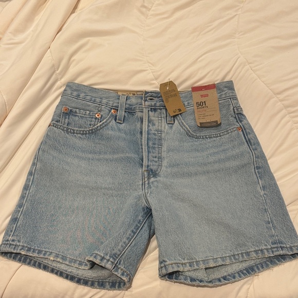 Levi's Light Blue Denim Shorts - Picture 1 of 4